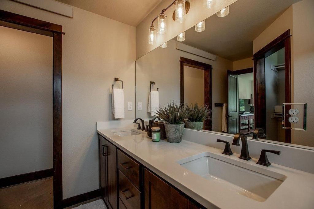 The Getaway,Hot Tub, Ac, 2Miles From Rmnp Apartment Estes Park Exterior photo