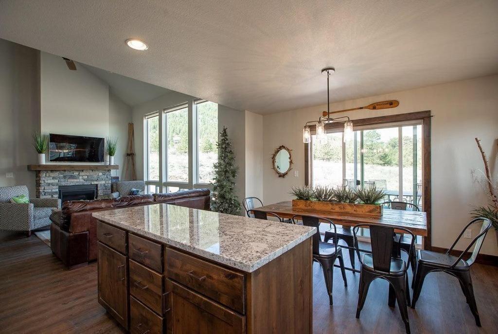 The Getaway,Hot Tub, Ac, 2Miles From Rmnp Apartment Estes Park Exterior photo